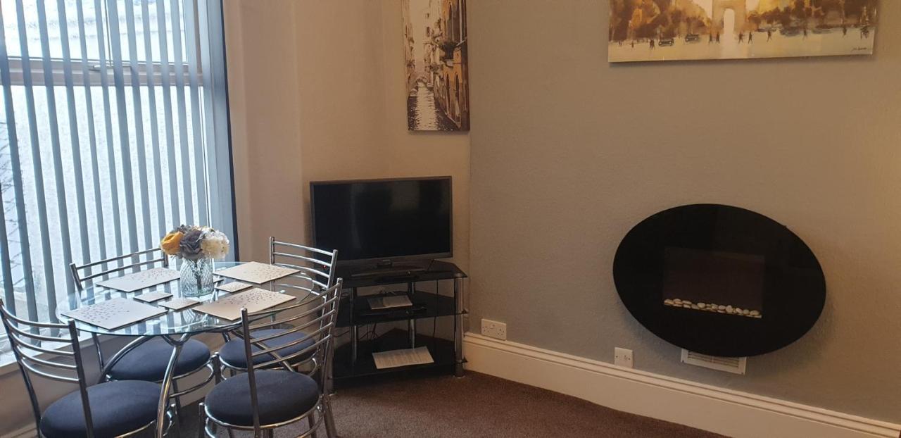 Lockinbar Holiday Apartments Tenby Kültér fotó