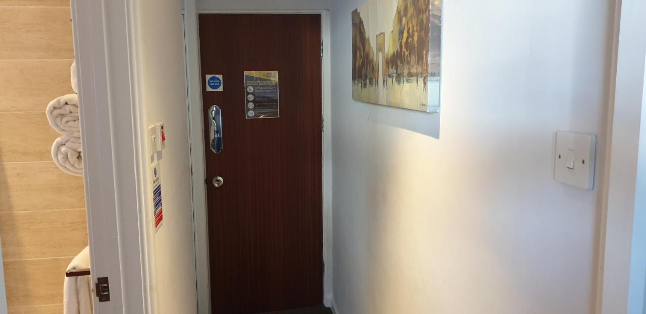 Lockinbar Holiday Apartments Tenby Kültér fotó