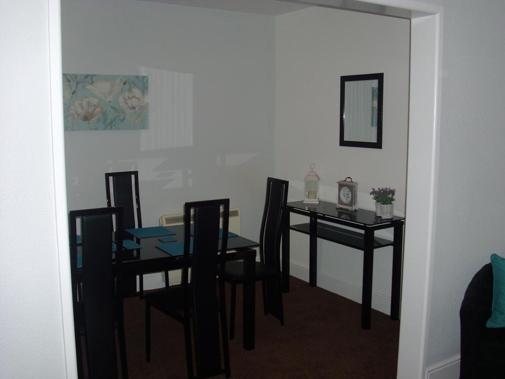 Lockinbar Holiday Apartments Tenby Kültér fotó